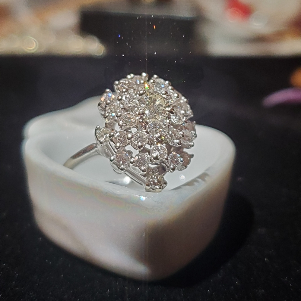 Vintage high end 1+ctw diamon 14 k white gold